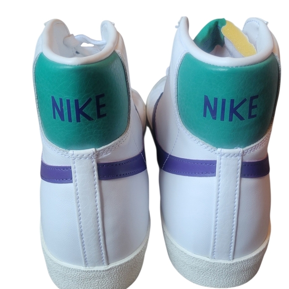 Nike Men\'s Purple Swoosh High-Top Athletic Shoes - White
